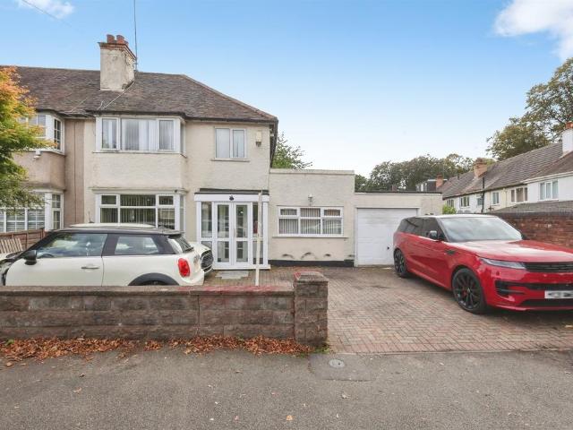 3 bedroom semi detached house for sale