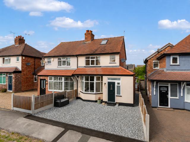 3 bedroom semi detached house for sale