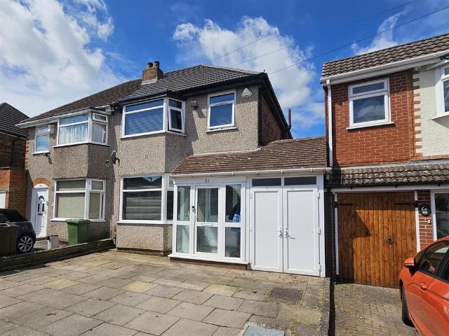 3 bedroom semi detached house for sale