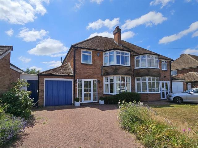 3 bedroom semi detached house for sale