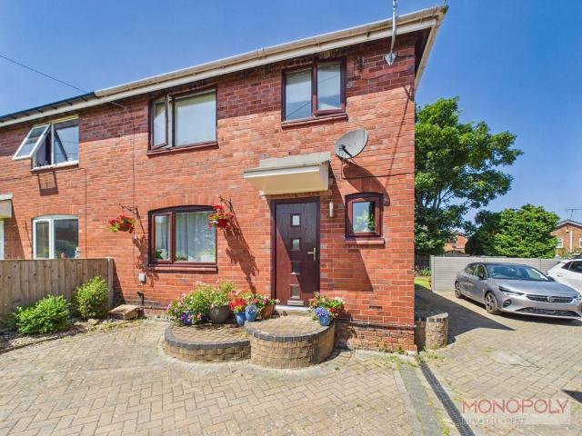 3 bedroom semi detached house for sale