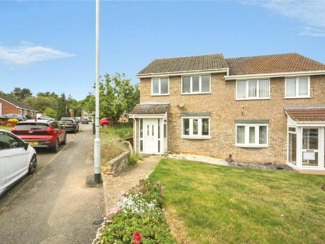 3 bedroom semi detached house for sale