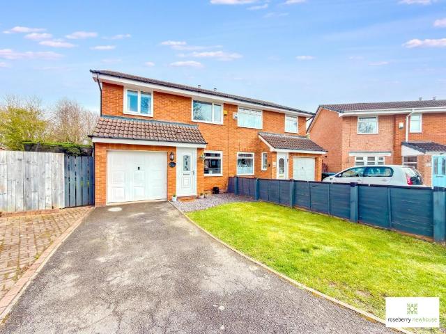 3 bedroom semi detached house for sale
