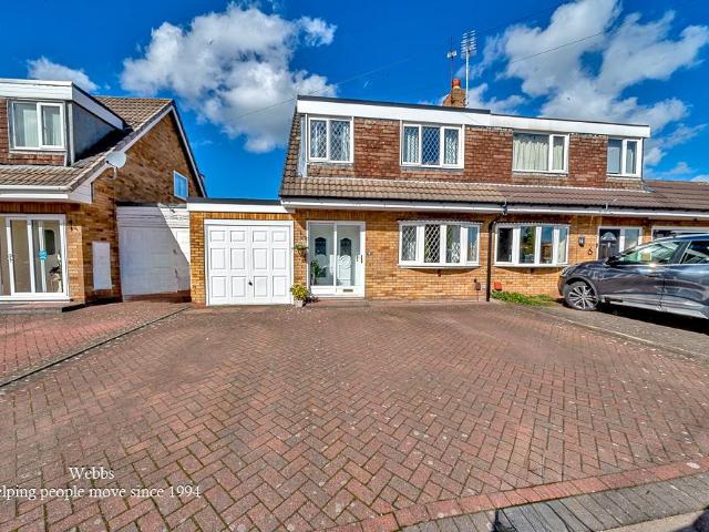 3 bedroom semi detached house for sale