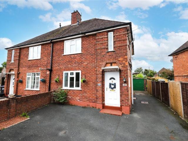 3 bedroom semi detached house for sale