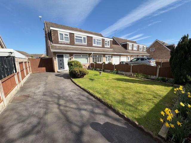 3 bedroom semi detached house for sale