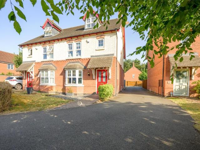 3 bedroom semi detached house for sale