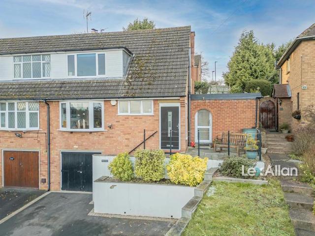 3 bedroom semi detached house for sale