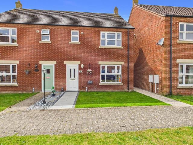 3 bedroom semi detached house for sale