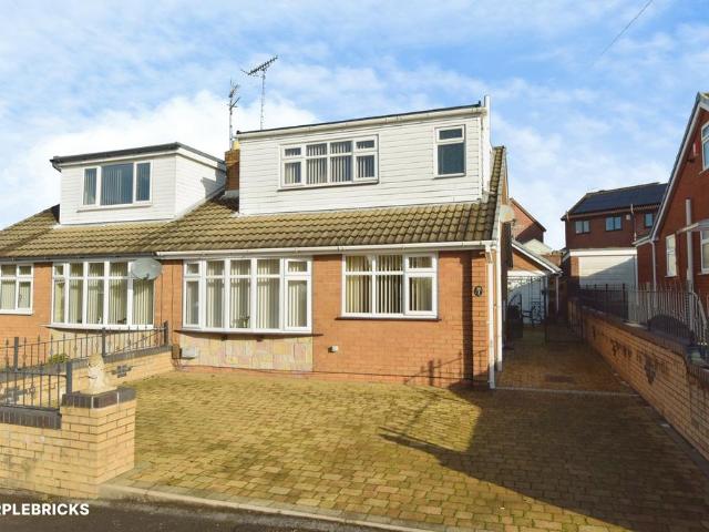 3 bedroom semi detached house for sale