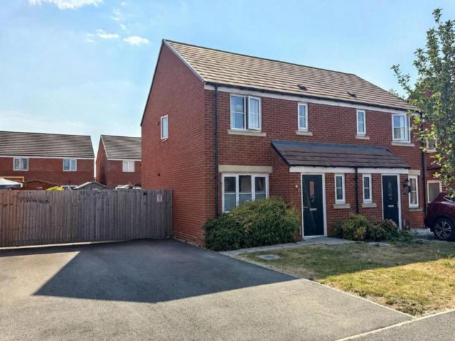 3 bedroom semi detached house for sale