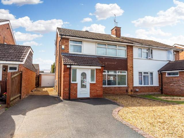 3 bedroom semi detached house for sale