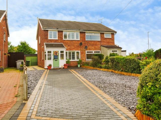 3 bedroom semi detached house for sale