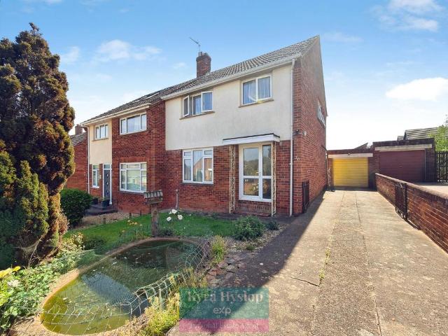 3 bedroom semi detached house for sale