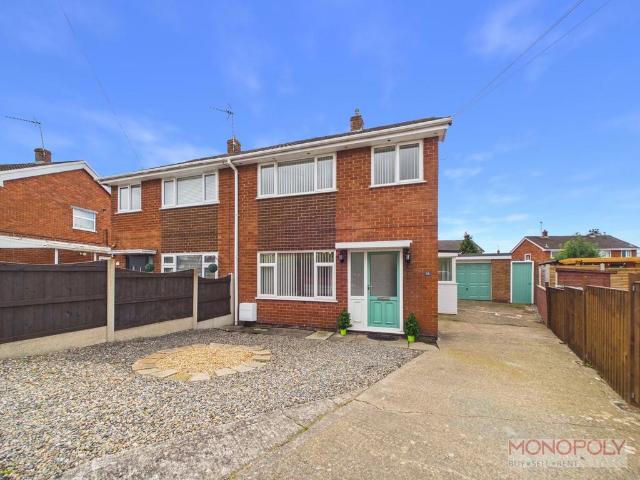 3 bedroom semi detached house for sale