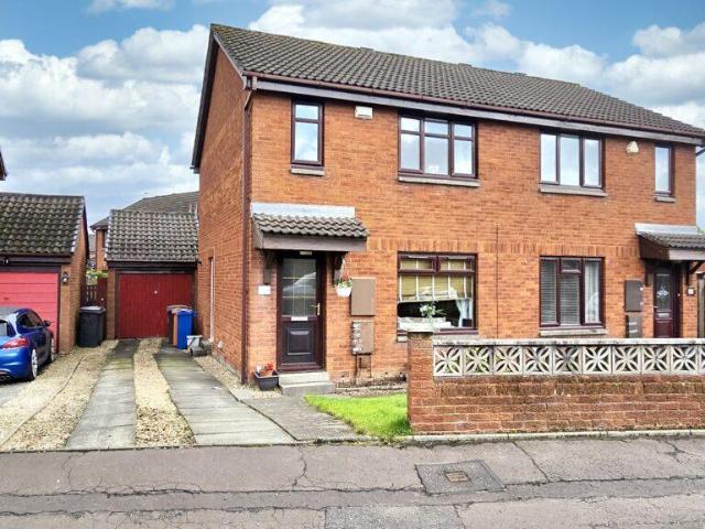 3 bedroom semi detached house for sale