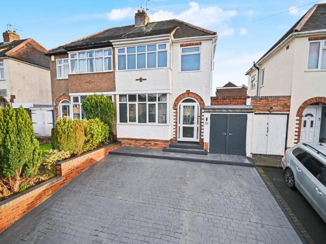 3 bedroom semi detached house for sale