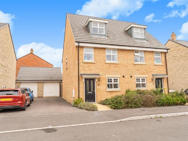 3 bedroom semi detached house for sale