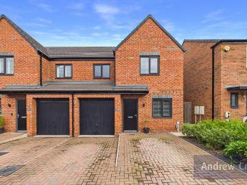 3 bedroom semi detached house for sale