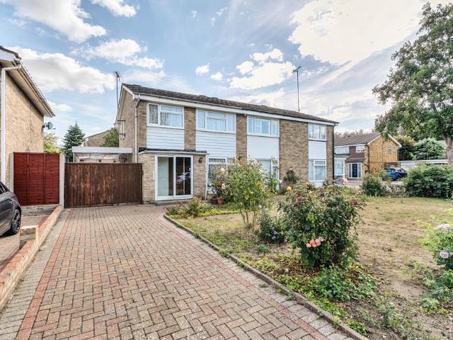 3 bedroom semi detached house for sale