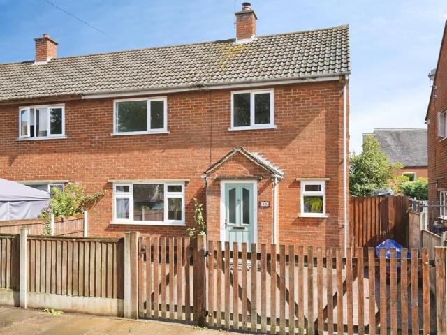 3 bedroom semi detached house for sale