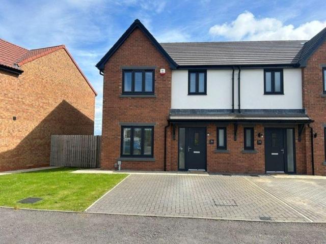 3 bedroom semi detached house for sale