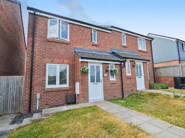 3 bedroom semi detached house for sale