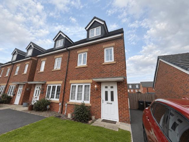 3 bedroom semi detached house for sale