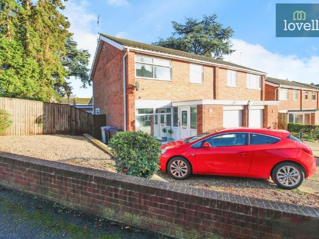 3 bedroom semi detached house for sale