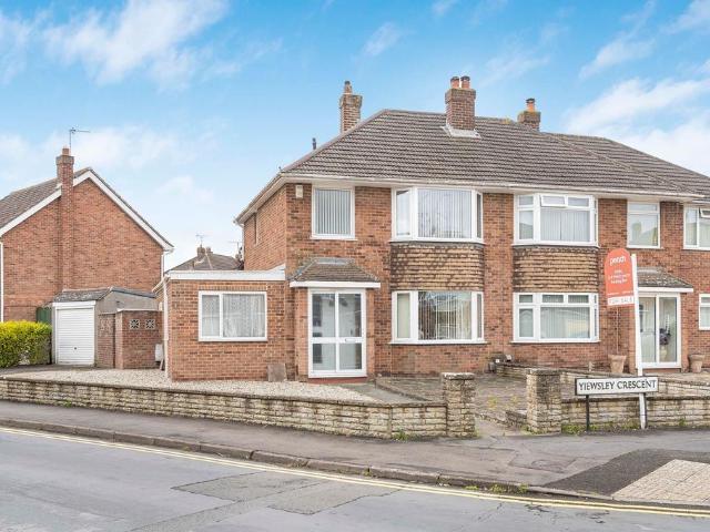 3 bedroom semi detached house for sale