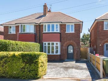 3 bedroom semi detached house for sale