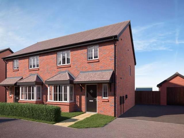 3 bedroom semi detached house for sale