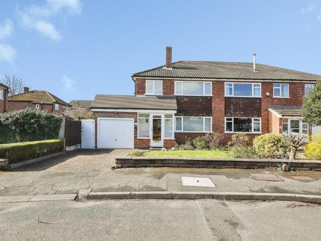 3 bedroom semi detached house for sale