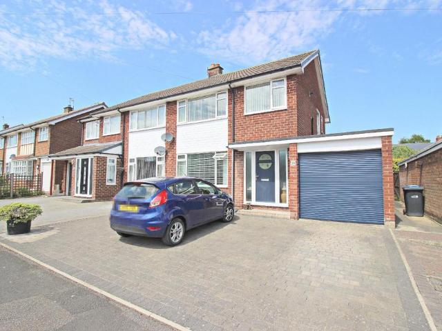 3 bedroom semi detached house for sale