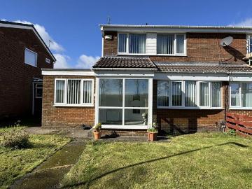 4 bedroom semi detached house for sale