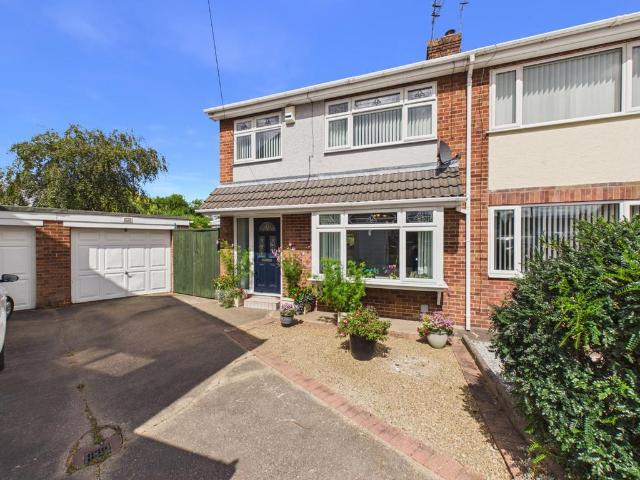 3 bedroom semi detached house for sale