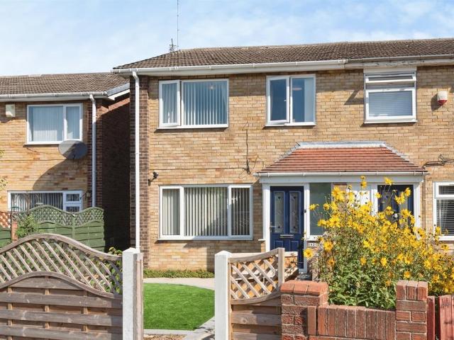 3 bedroom semi detached house for sale