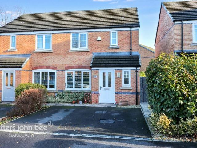 3 bedroom semi detached house for sale