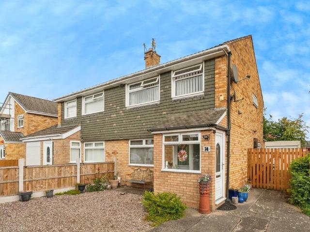 3 bedroom semi detached house for sale