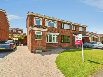 3 bedroom semi detached house for sale