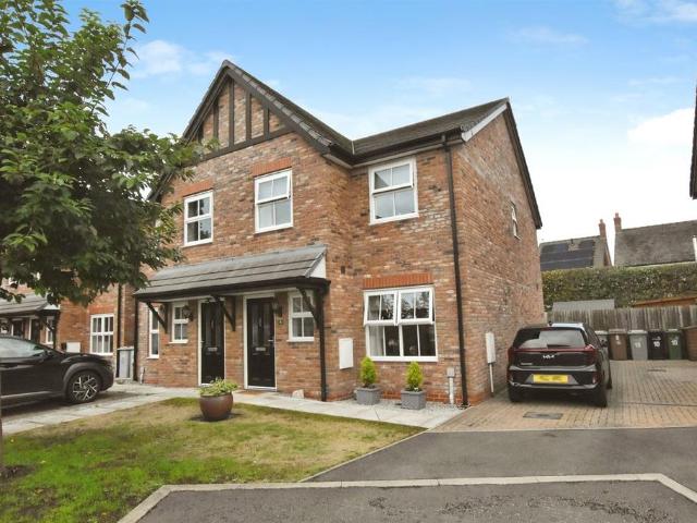3 bedroom semi detached house for sale
