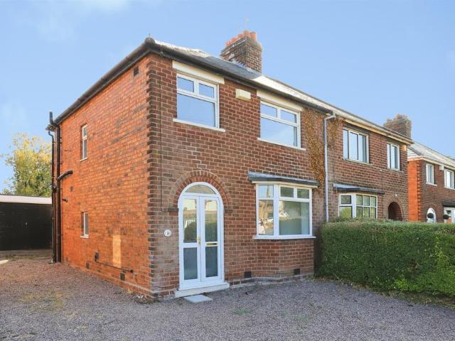 3 bedroom semi detached house for sale