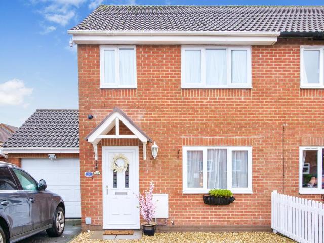 3 bedroom semi detached house for sale