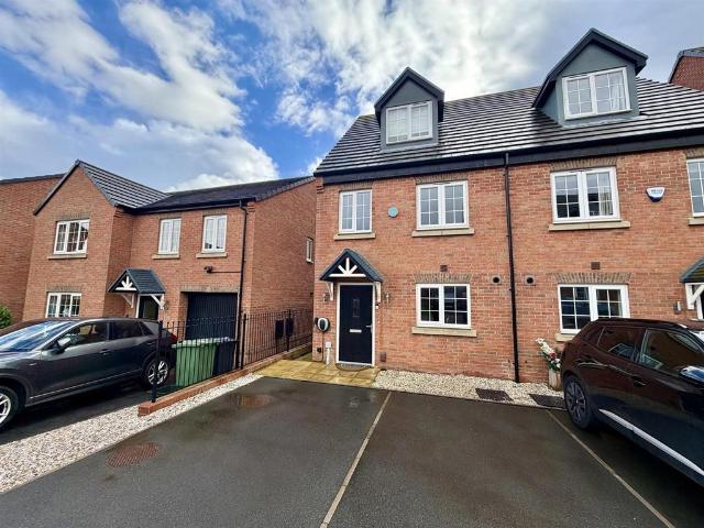 3 bedroom semi detached house for sale