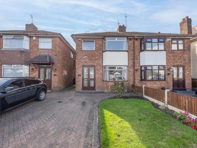 3 bedroom semi detached house for sale