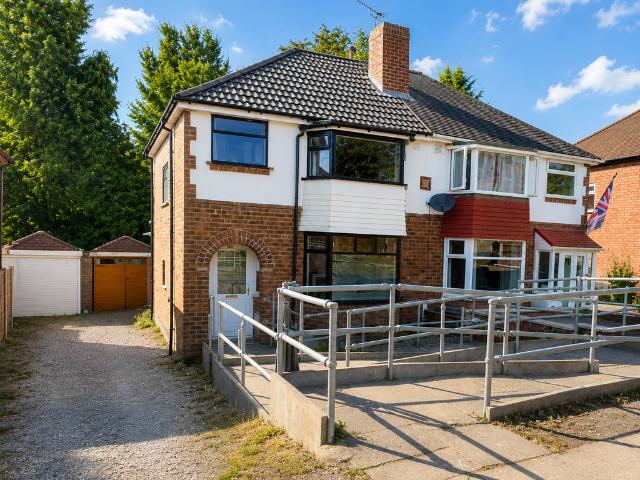 3 bedroom semi detached house for sale