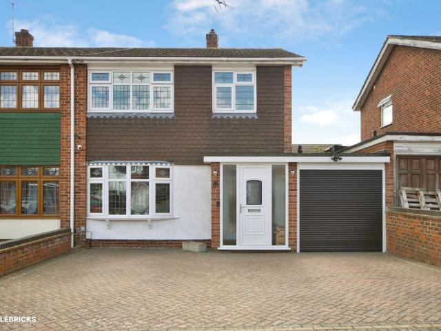 3 bedroom semi detached house for sale
