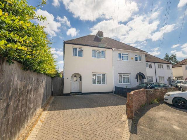 3 bedroom semi detached house for sale