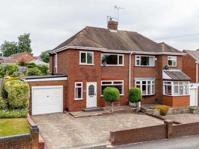 3 bedroom semi detached house for sale