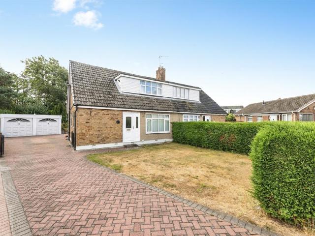 3 bedroom semi detached house for sale